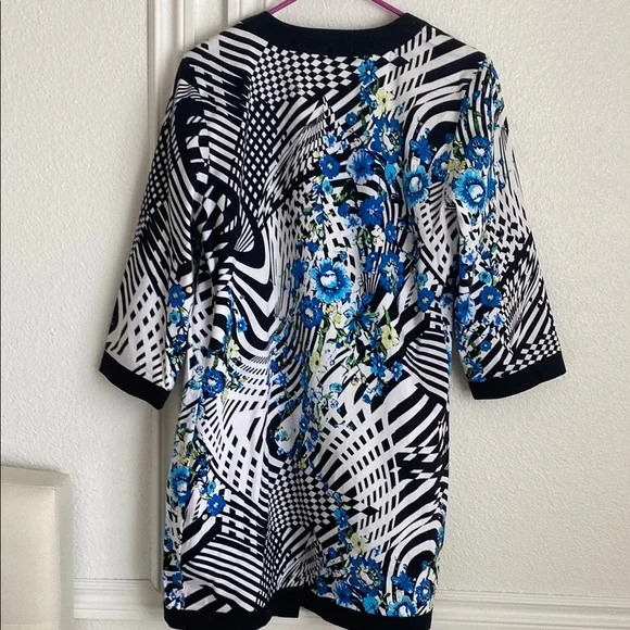 Floral and Geometric Patterned Cardigan - Picture 2 of 6